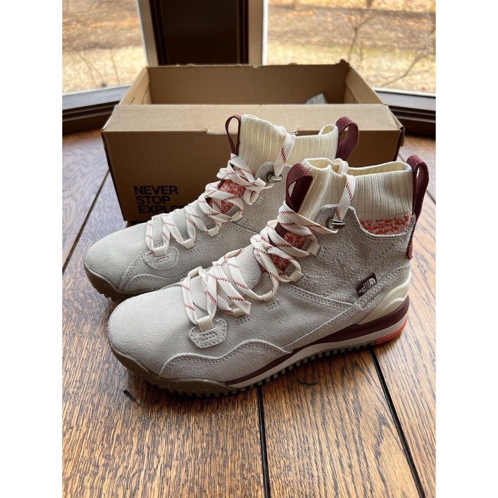 The North Face Women's Back-To-Berkeley III Sport Waterproof Boots White Sz 6.5